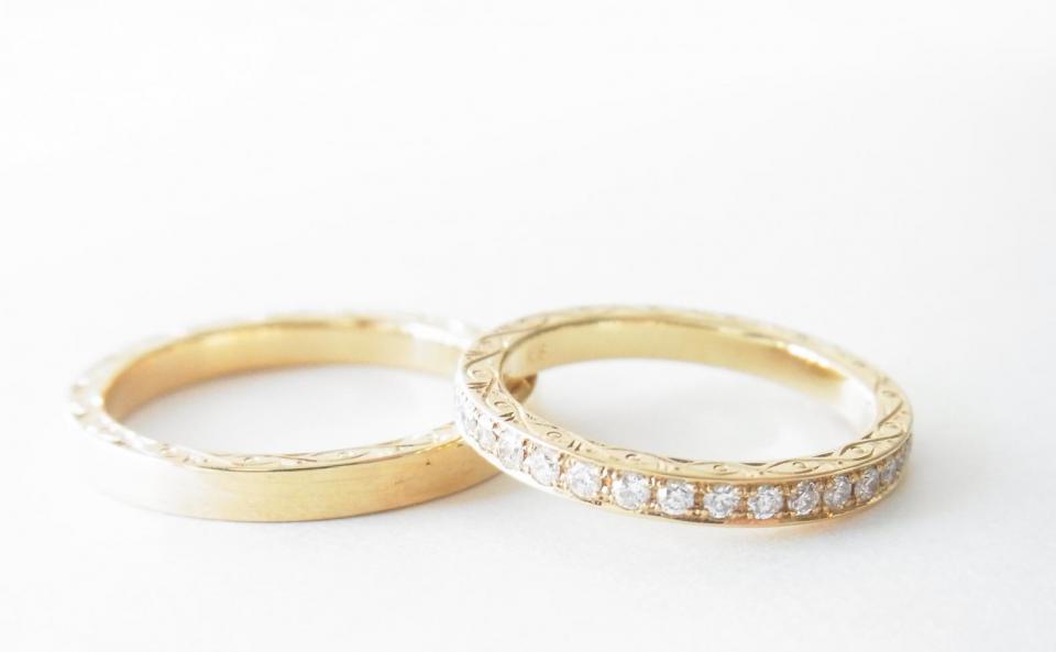 Side hand carving ring, Side hand carving eternity ring / K18