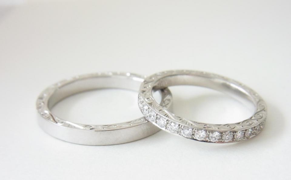 Side hand carving ring , Side hand carving eternity ring / Pt