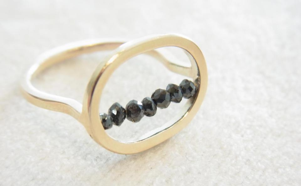 リング K10 / ブラックダイヤモンド ¥43,200(税込)